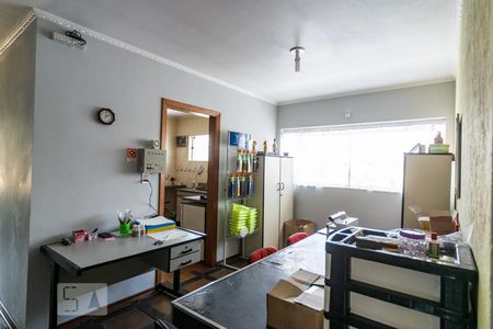 Casa à venda com 550m², 5 quartos e 6 vagasSala