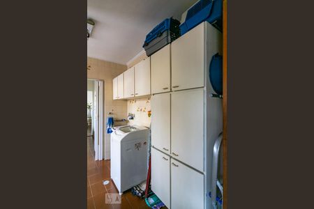 Casa à venda com 550m², 5 quartos e 6 vagasÁrea de Serviço