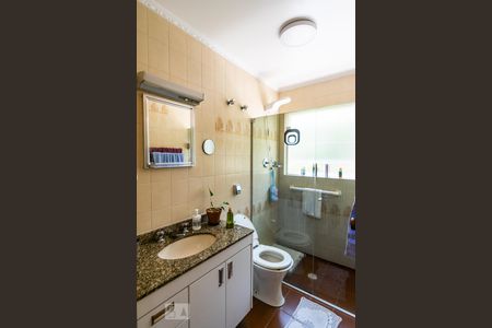 Casa à venda com 550m², 5 quartos e 6 vagasBanheiro da Suíte