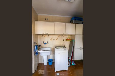 Casa à venda com 550m², 5 quartos e 6 vagasÁrea de Serviço