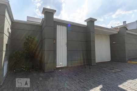 Casa à venda com 550m², 5 quartos e 6 vagasFachada