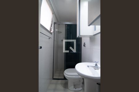 Banheiro de apartamento para alugar com 1 quarto, 33m² em Bela Vista, São Paulo