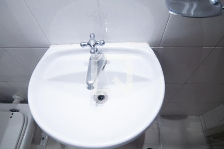 Banheiro de apartamento para alugar com 1 quarto, 33m² em Bela Vista, São Paulo