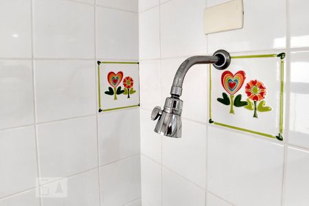 Apartamento à venda com 180m², 4 quartos e 4 vagas Apartamento à venda com 180m², 4 quartos e 4 vagasBanheiro da Suíte 2
