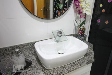 Apartamento à venda com 103m², 3 quartos e 2 vagasBanheiro