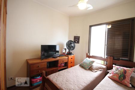 Apartamento à venda com 103m², 3 quartos e 2 vagasQuarto 2