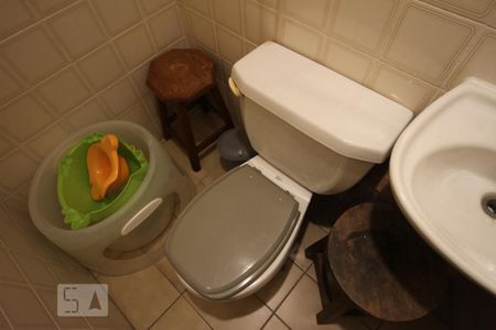 Apartamento à venda com 103m², 3 quartos e 2 vagasBanheiro de Serviço