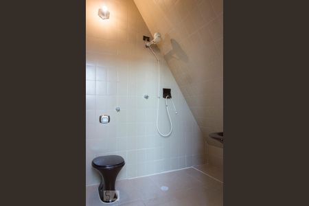 Casa para alugar com 354m², 3 quartos e 3 vagas Casa para alugar com 354m², 3 quartos e 3 vagasBanheiro Suite estudio