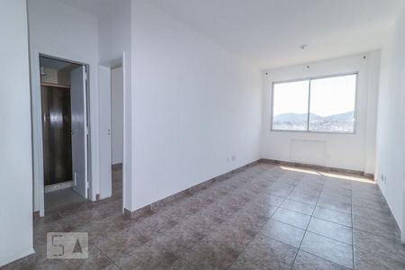 Sala de apartamento para alugar com 1 quarto, 30m² em Pechincha, Rio de Janeiro