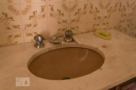Banheiro - Torneira de apartamento para alugar com 2 quartos, 89m² em Menino Deus, Porto Alegre