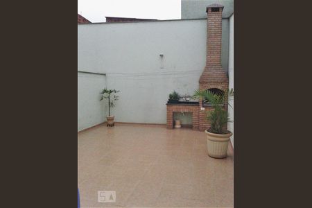 Casa à venda com 120m², 3 quartos e 4 vagas Casa à venda com 120m², 3 quartos e 4 vagasQuintal