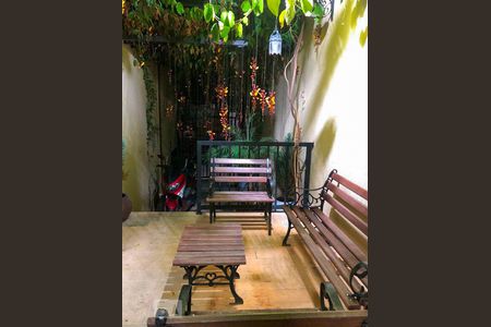 Studio para alugar com 20m², 1 quarto e sem vaga Studio para alugar com 20m², 1 quarto e sem vagaEntrada