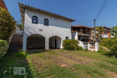 Casa de condomínio à venda com 202m², 3 quartos e 2 vagasFachada
