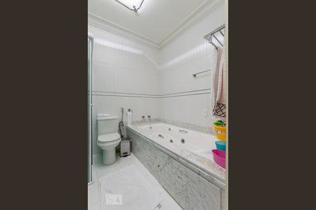 Casa de condomínio à venda com 380m², 3 quartos e 3 vagas2o. Andar - Suíte 3 - Banheiro