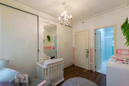 Casa de condomínio à venda com 380m², 3 quartos e 3 vagas2o. Andar - Suíte 1