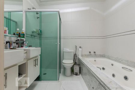 Casa de condomínio à venda com 380m², 3 quartos e 3 vagas2o. Andar - Suíte 3 - Banheiro