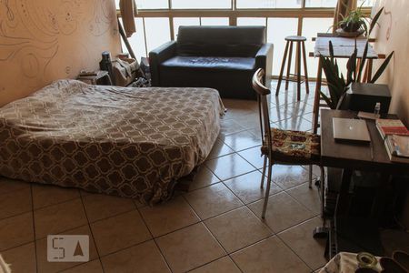 Sala/Quarto de kitnet/studio à venda com 1 quarto, 29m² em República, São Paulo