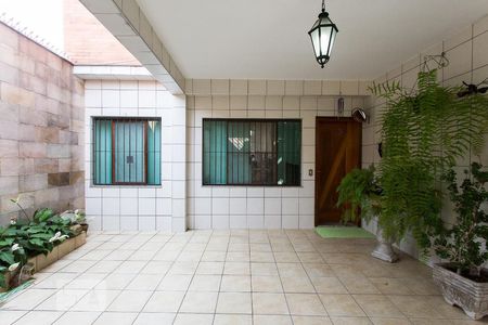 Casa à venda com 220m², 3 quartos e 3 vagasGaragem