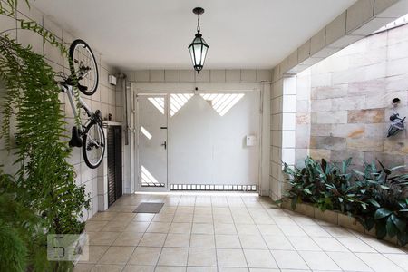 Casa à venda com 220m², 3 quartos e 3 vagasGaragem