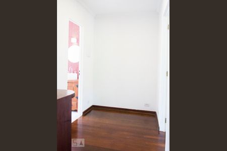 Hall 2° Andar de casa de condomínio à venda com 2 quartos, 110m² em Vila Suzana, São Paulo