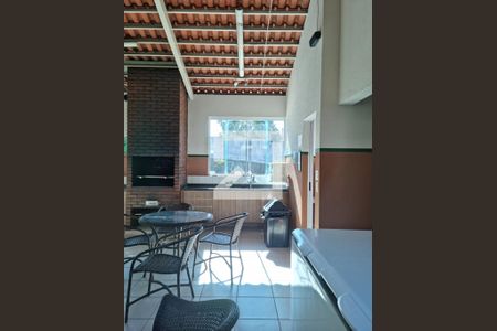 Apartamento para alugar com 50m², 2 quartos e 1 vaga Apartamento para alugar com 50m², 2 quartos e 1 vagaÁrea comum - Salão de festas 2