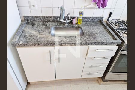 Apartamento para alugar com 50m², 2 quartos e 1 vaga Apartamento para alugar com 50m², 2 quartos e 1 vagaCozinha e Área de Serviço