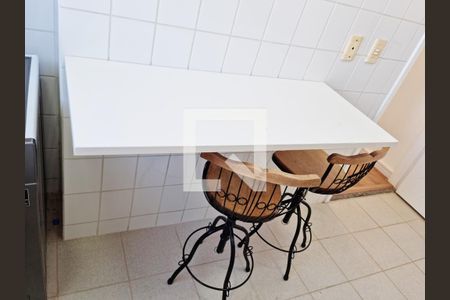 Apartamento para alugar com 50m², 2 quartos e 1 vaga Apartamento para alugar com 50m², 2 quartos e 1 vagaCozinha e Área de Serviço