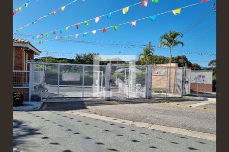 Apartamento para alugar com 50m², 2 quartos e 1 vaga Apartamento para alugar com 50m², 2 quartos e 1 vagaFachada e portaria