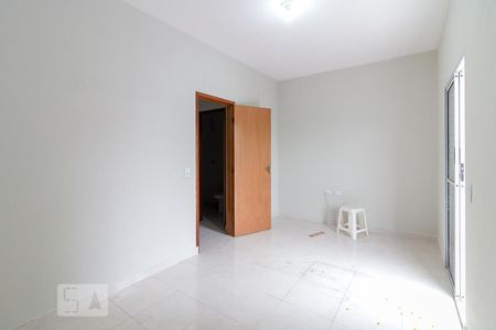 Quarto de casa para alugar com 1 quarto, 50m² em Vila Itapoan, Guarulhos