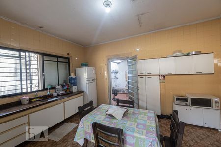 Casa à venda com 150m², 3 quartos e 2 vagas Casa à venda com 150m², 3 quartos e 2 vagasCozinha