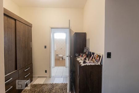 Casa à venda com 150m², 3 quartos e 2 vagas Casa à venda com 150m², 3 quartos e 2 vagasQuarto 2