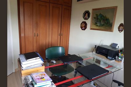 Apartamento à venda com 80m², 3 quartos e 2 vagasQuarto 3