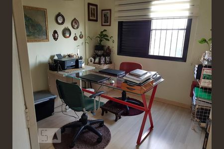 Apartamento à venda com 80m², 3 quartos e 2 vagasQuarto 3