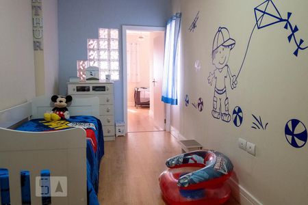 Casa à venda com 150m², 4 quartos e 5 vagasQuarto 2