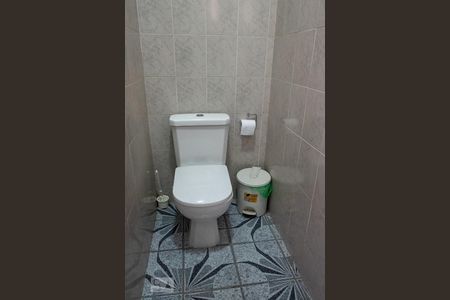 Casa à venda com 150m², 4 quartos e 5 vagasLavabos