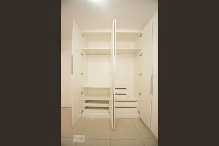 armarios de apartamento para alugar com 2 quartos, 51m² em Jardim Nova Europa, Campinas
