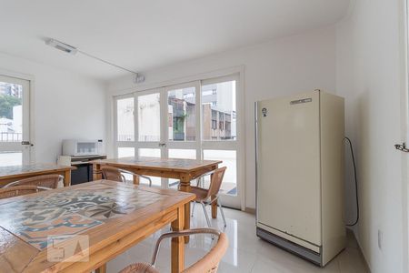 Apartamento à venda com 148m², 2 quartos e 1 vaga Apartamento à venda com 148m², 2 quartos e 1 vagaÁrea comum - Salão de festas