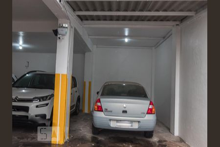 Apartamento à venda com 148m², 2 quartos e 1 vaga Apartamento à venda com 148m², 2 quartos e 1 vagaGaragem