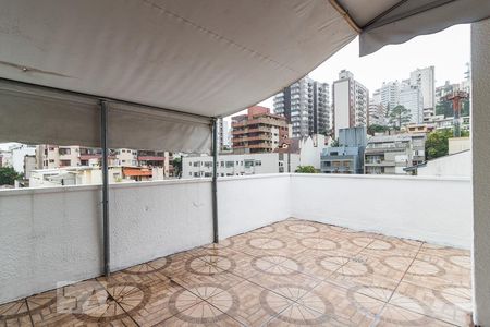 Apartamento à venda com 148m², 2 quartos e 1 vaga Apartamento à venda com 148m², 2 quartos e 1 vagaÁrea Externa