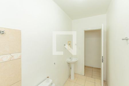 Banheiro de apartamento à venda com 1 quarto, 46m² em Teresópolis, Porto Alegre