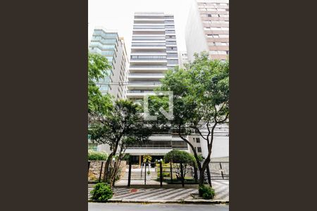 Apartamento à venda com 330m², 4 quartos e 4 vagas Apartamento à venda com 330m², 4 quartos e 4 vagasFachada