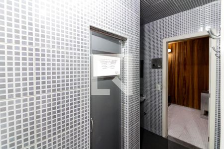 Apartamento à venda com 330m², 4 quartos e 4 vagas Apartamento à venda com 330m², 4 quartos e 4 vagasSauna