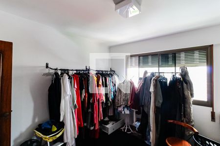 Apartamento à venda com 330m², 4 quartos e 4 vagas Apartamento à venda com 330m², 4 quartos e 4 vagasQuarto 4