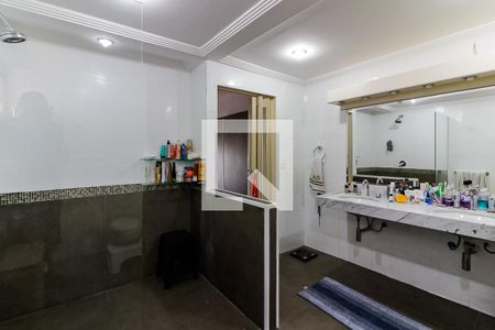 Apartamento à venda com 330m², 4 quartos e 4 vagas Apartamento à venda com 330m², 4 quartos e 4 vagasBanheiro do Quarto 1 - Suíte