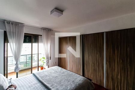 Apartamento à venda com 330m², 4 quartos e 4 vagas Apartamento à venda com 330m², 4 quartos e 4 vagasQuarto 1 - Suíte