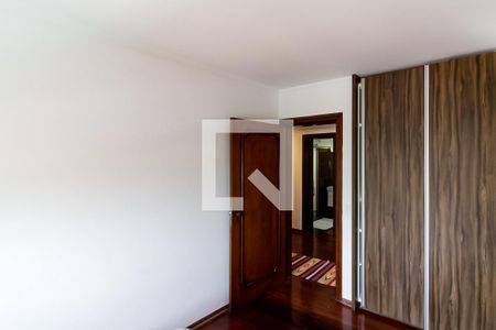 Apartamento à venda com 330m², 4 quartos e 4 vagas Apartamento à venda com 330m², 4 quartos e 4 vagasQuarto 3