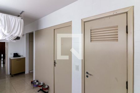 Apartamento à venda com 330m², 4 quartos e 4 vagas Apartamento à venda com 330m², 4 quartos e 4 vagasÁrea de Serviço