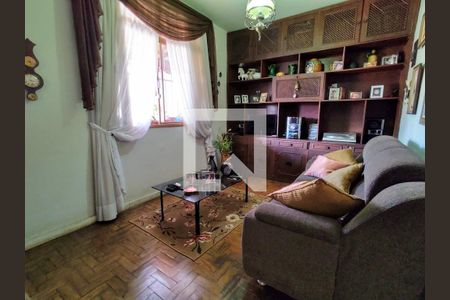 Casa à venda com 4 quartos, 80m² em Alípio de Melo, Belo Horizonte
