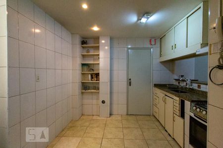 Apartamento à venda com 80m², 2 quartos e sem vaga Apartamento à venda com 80m², 2 quartos e sem vagaCozinha