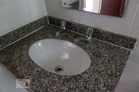 Apartamento à venda com 75m², 3 quartos e 2 vagas Apartamento à venda com 75m², 3 quartos e 2 vagasBanheiro